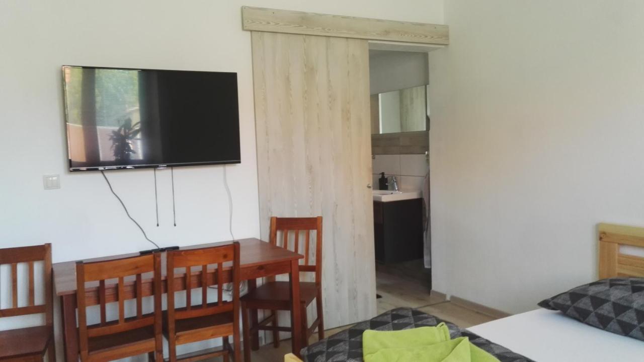 Apartmany Opolany Bagian luar foto