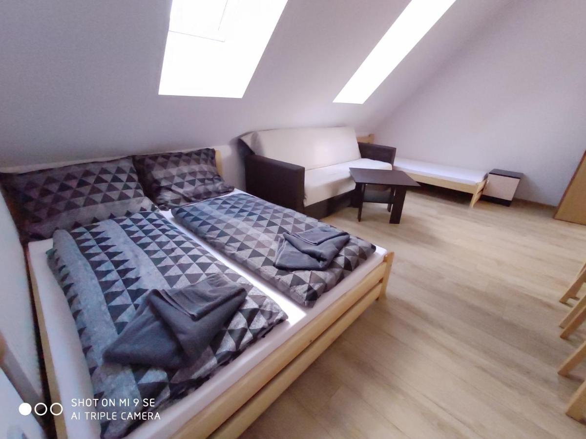 Apartmany Opolany Bagian luar foto