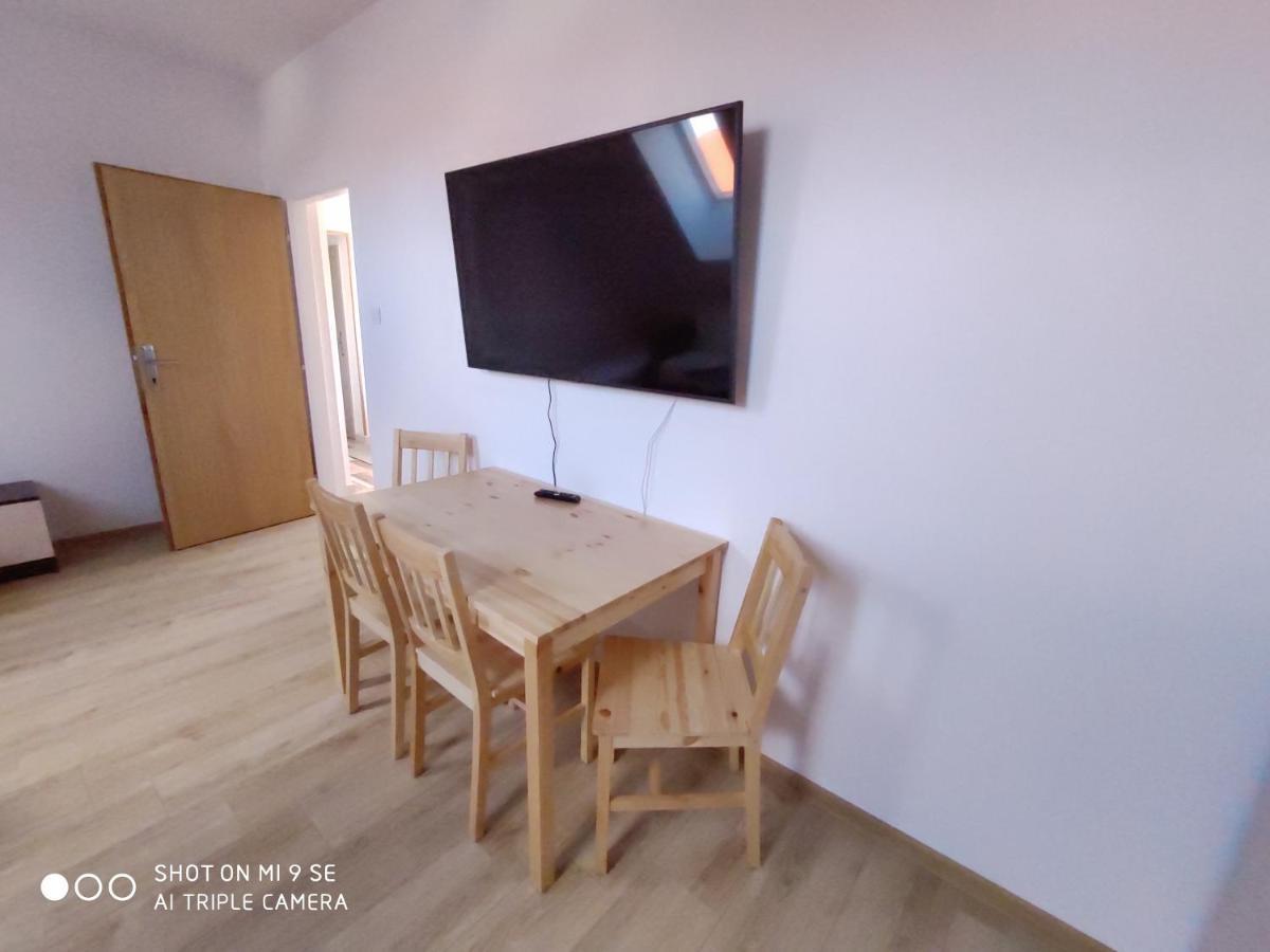Apartmany Opolany Bagian luar foto