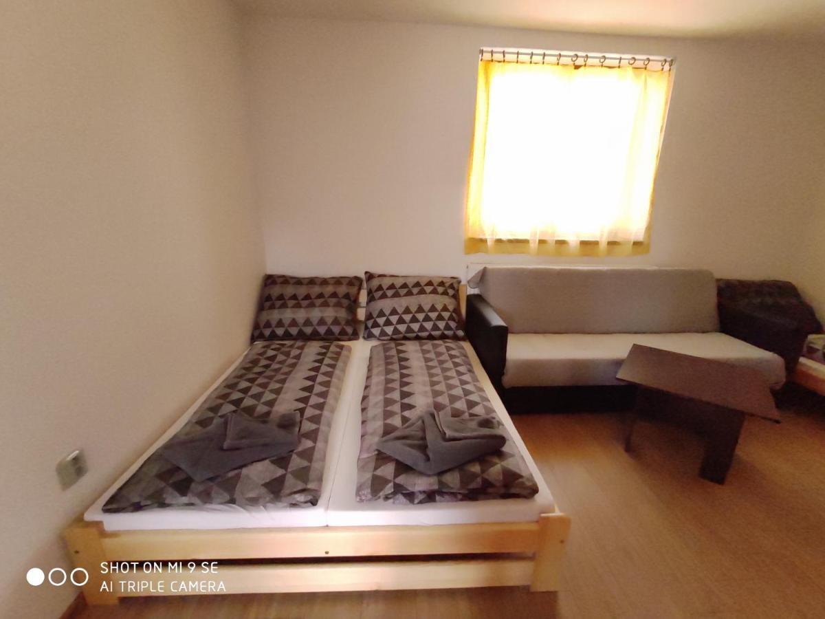 Apartmany Opolany Bagian luar foto