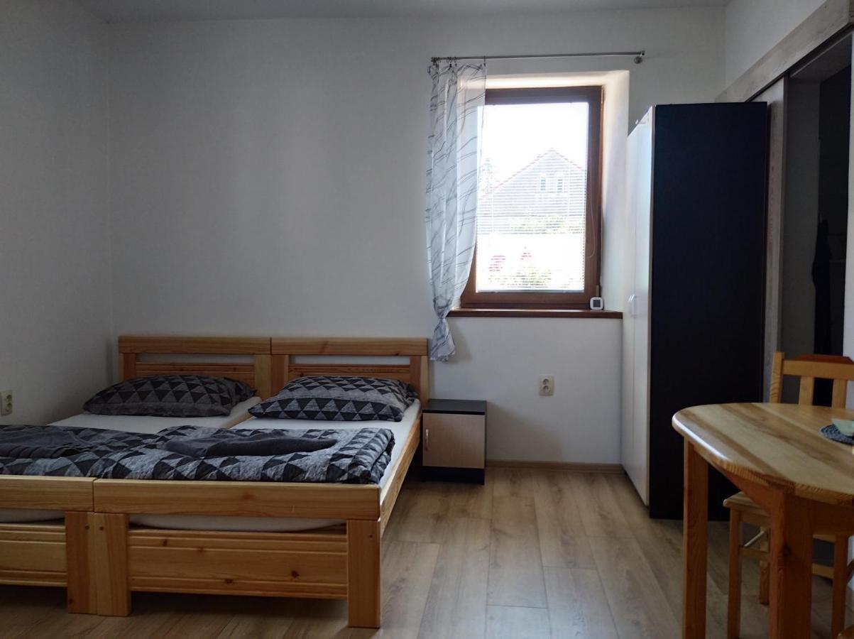 Apartmany Opolany Bagian luar foto